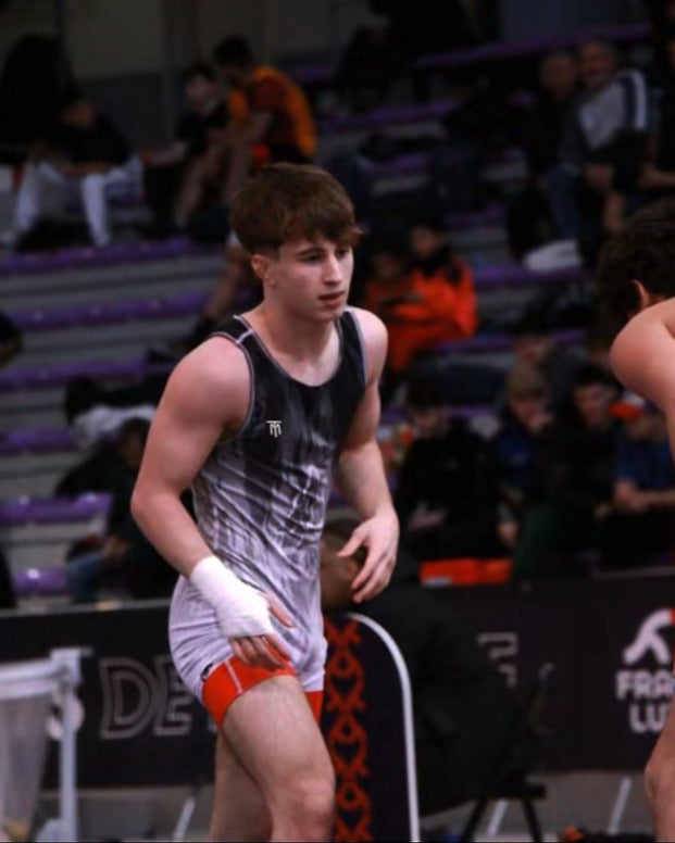 TYMRON GRAY WOLF SINGLET
